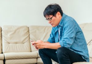 無視でOK?退職代行利用後に会社から電話がきた時の対処方法【人事・同僚・上司からの連絡が怖い】